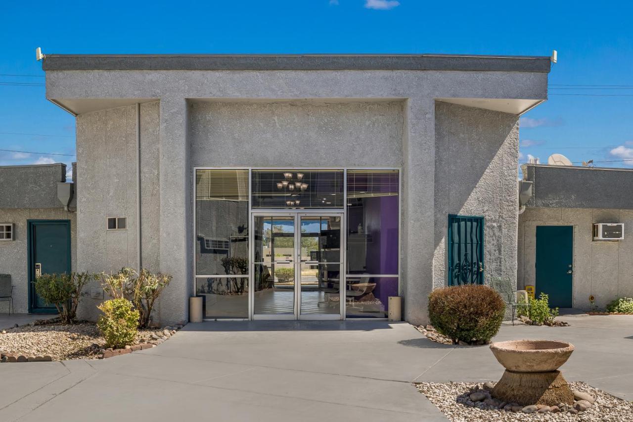 Knights Inn Tucson D.M.A.F Area Екстер'єр фото